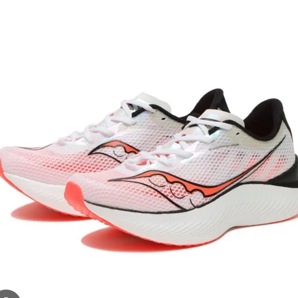 Saucony Endorphin Pro 3 - Women’s Size 8